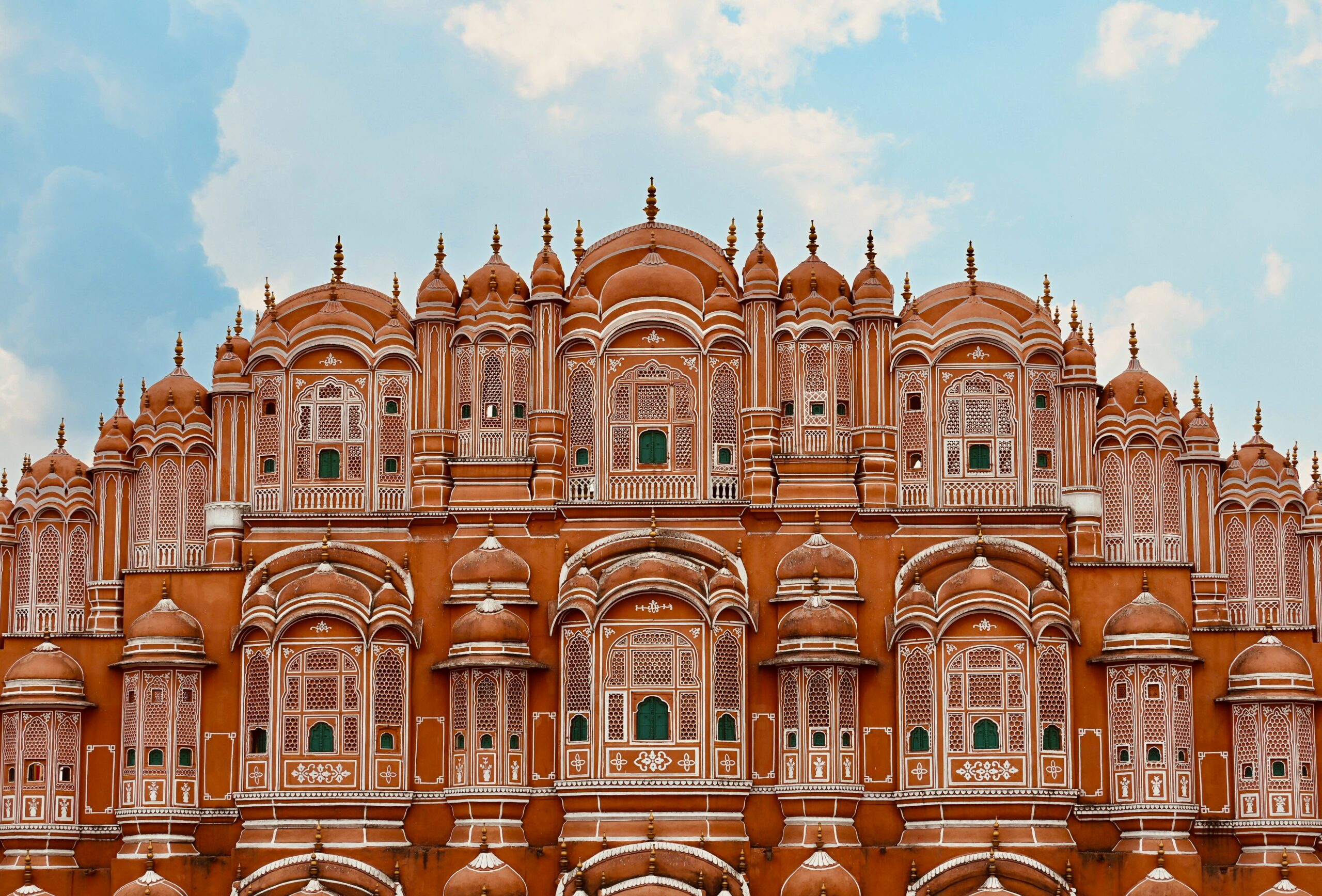 Want to visit Hawa Mahal Jaipur, Rajasthan?